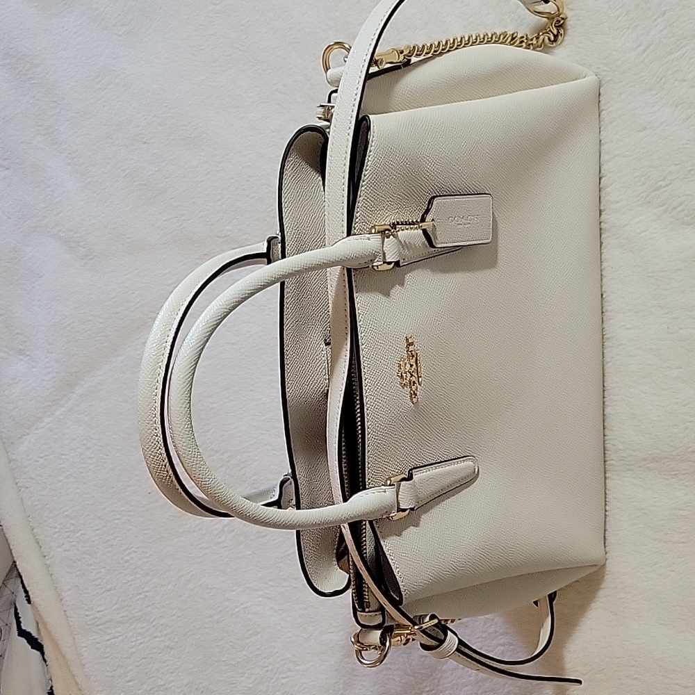 🌸HOST PICK🌸COACH MINI - LILLIE CARYALL BAG - Picture 4 of 16
